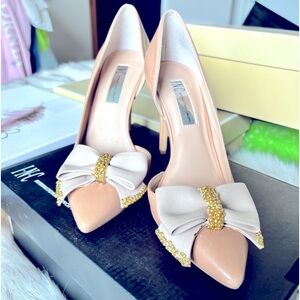 ❤️INTERNATIONAL CONCEPTS MACY’s BRAND BEAUTIFUL TWO TONE HEELS 4”❤️LEATHER👠